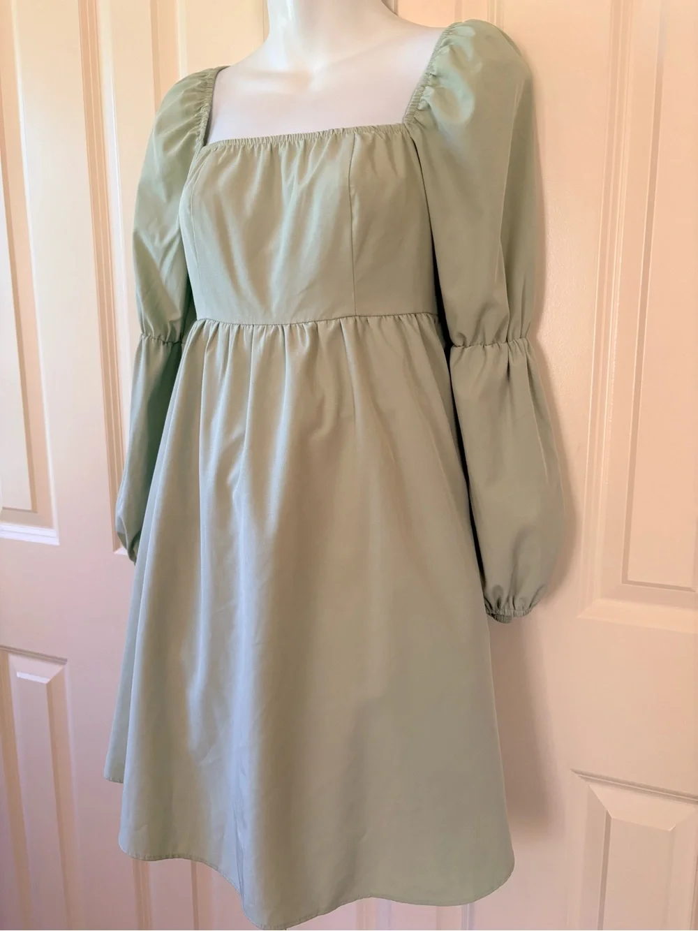 Ladies Sage Puff-Sleeve Square-Neck babydoll Dress, M - Picture 2 of 4
